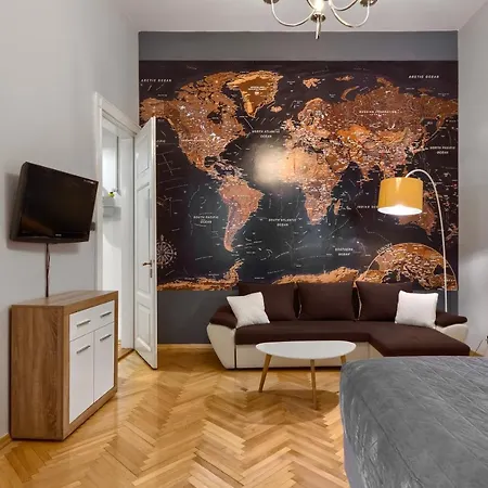 Comfortable In The Old Town Of Apartment *